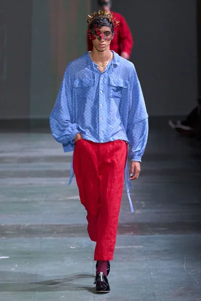 Look 49